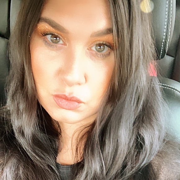 Meet your Posher, Racks_2_Riches - Picture 4 of 7